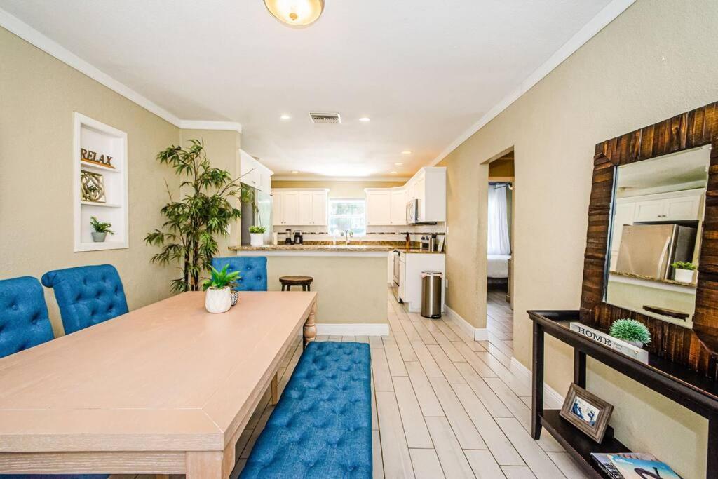 Beautiful Pool House In Old Seminole Heights! Villa Tampa Kültér fotó