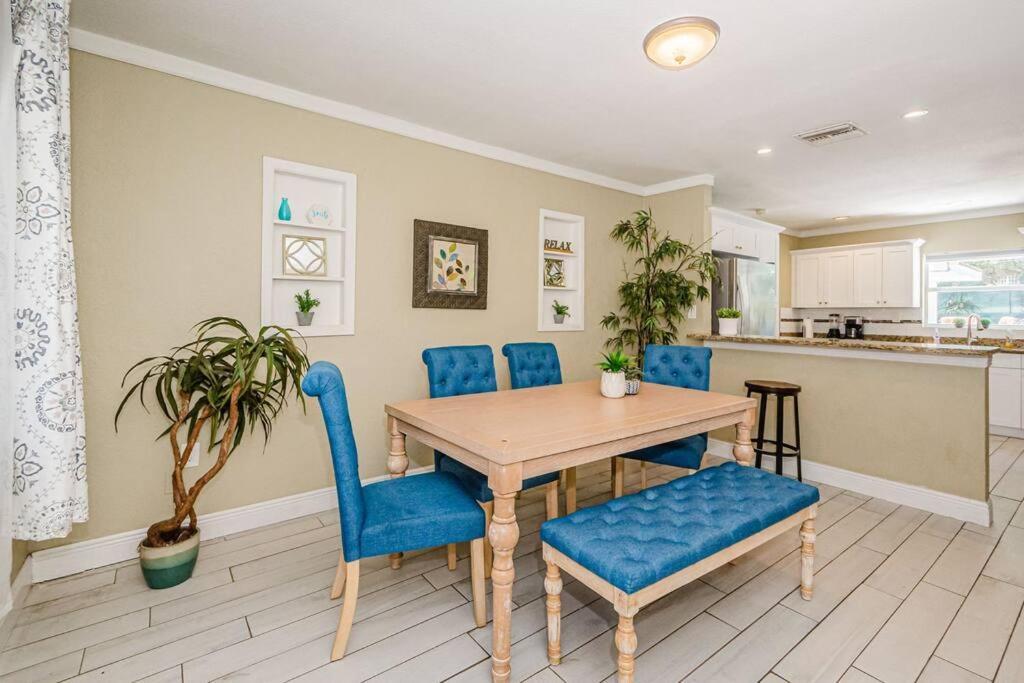 Beautiful Pool House In Old Seminole Heights! Villa Tampa Kültér fotó